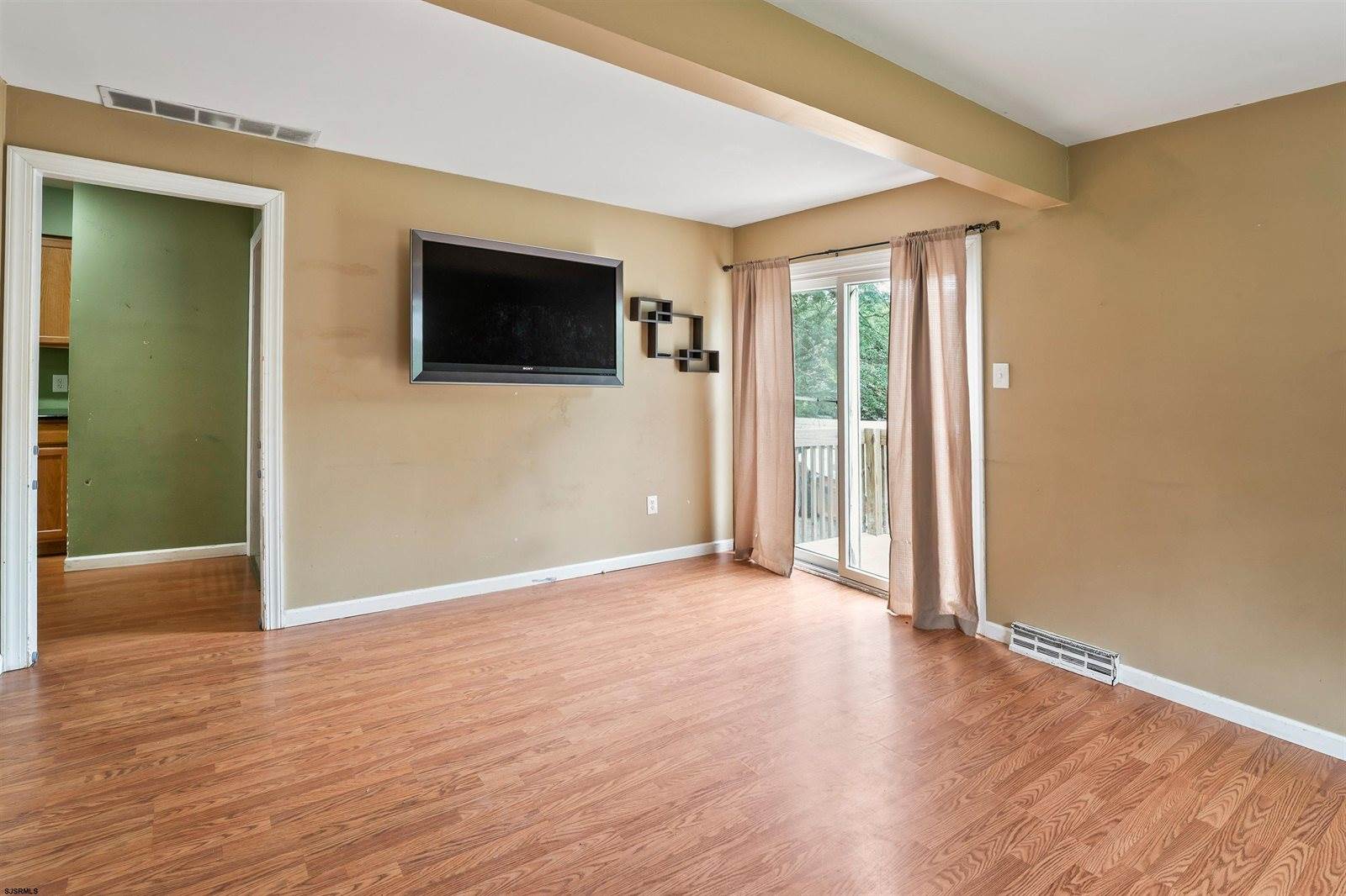 420 Spring Rd Road, Hammonton, NJ 08037