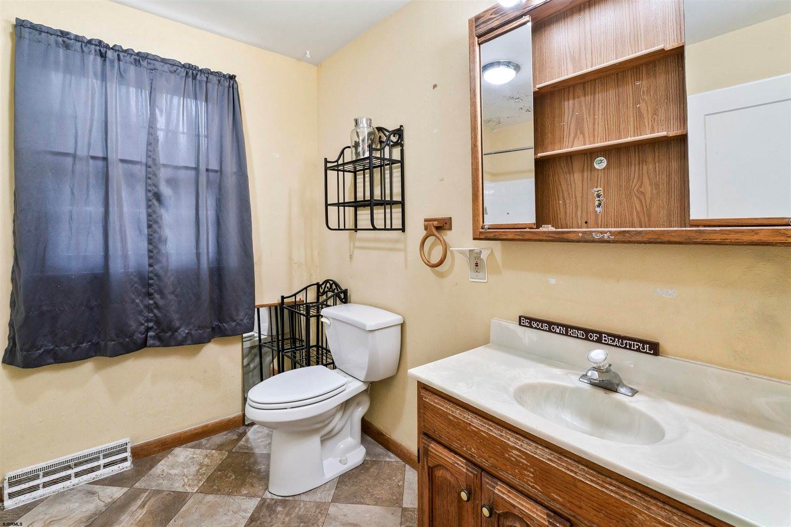 420 Spring Rd Road, Hammonton, NJ 08037