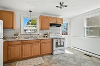 26-28 Moulton St, Springfield, MA 01118