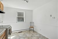 26-28 Moulton St, Springfield, MA 01118