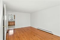 26-28 Moulton St, Springfield, MA 01118