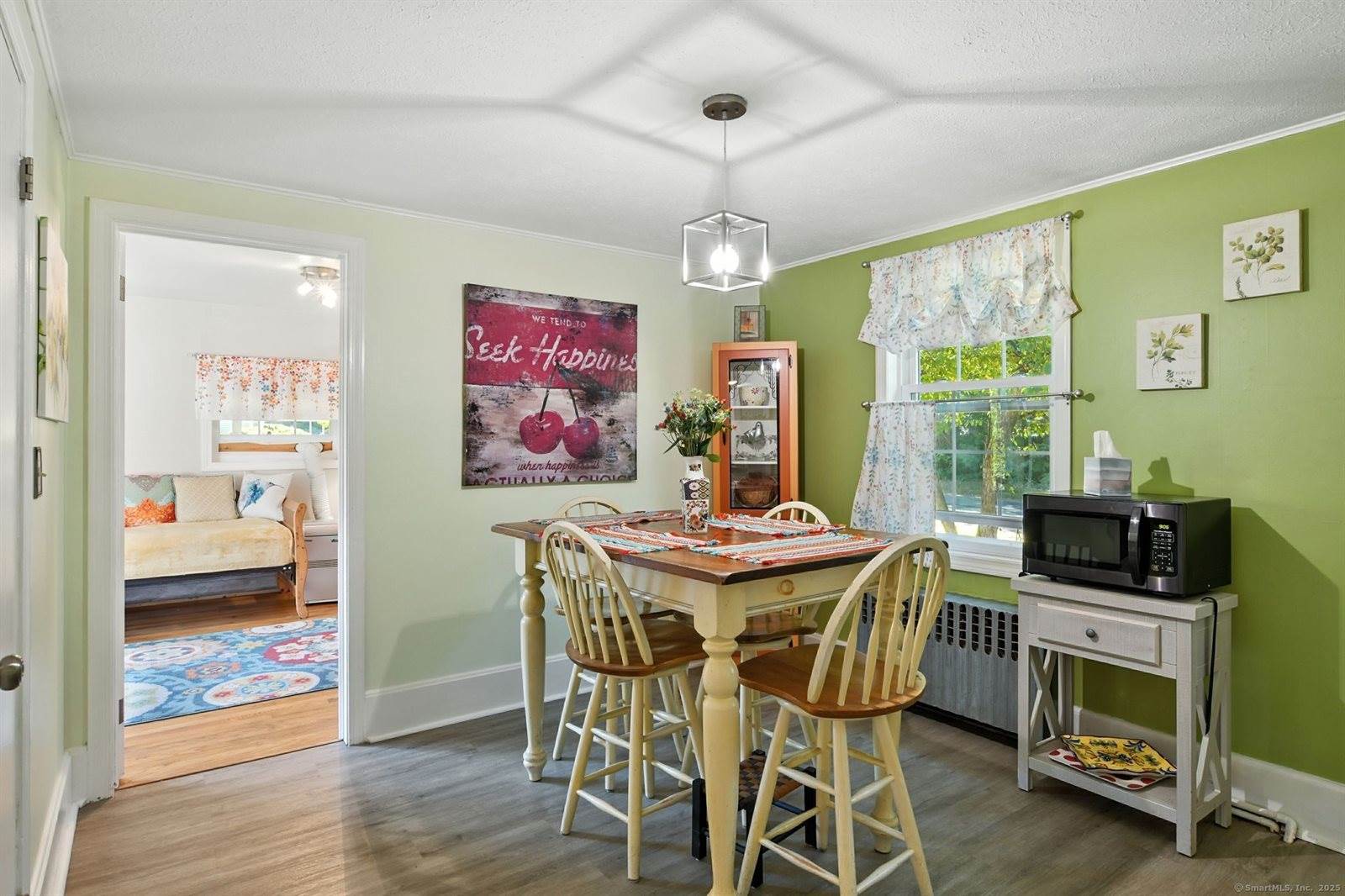 14 Avon, Enfield, CT 06082