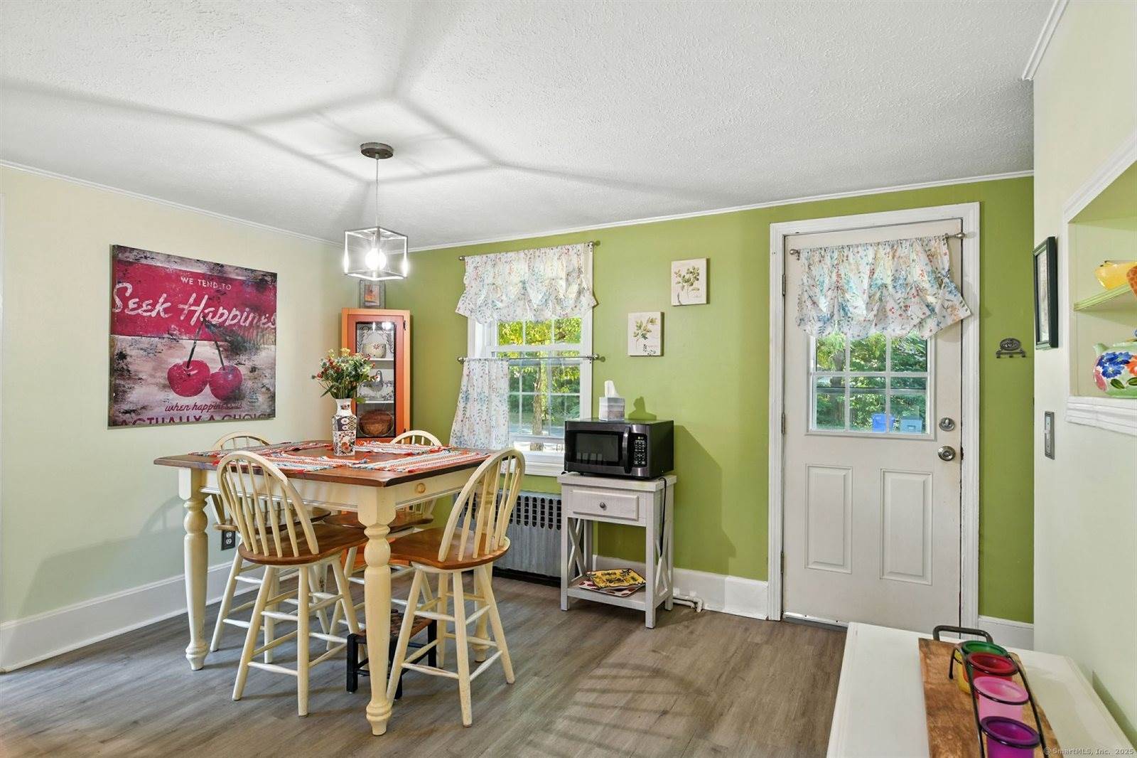 14 Avon, Enfield, CT 06082