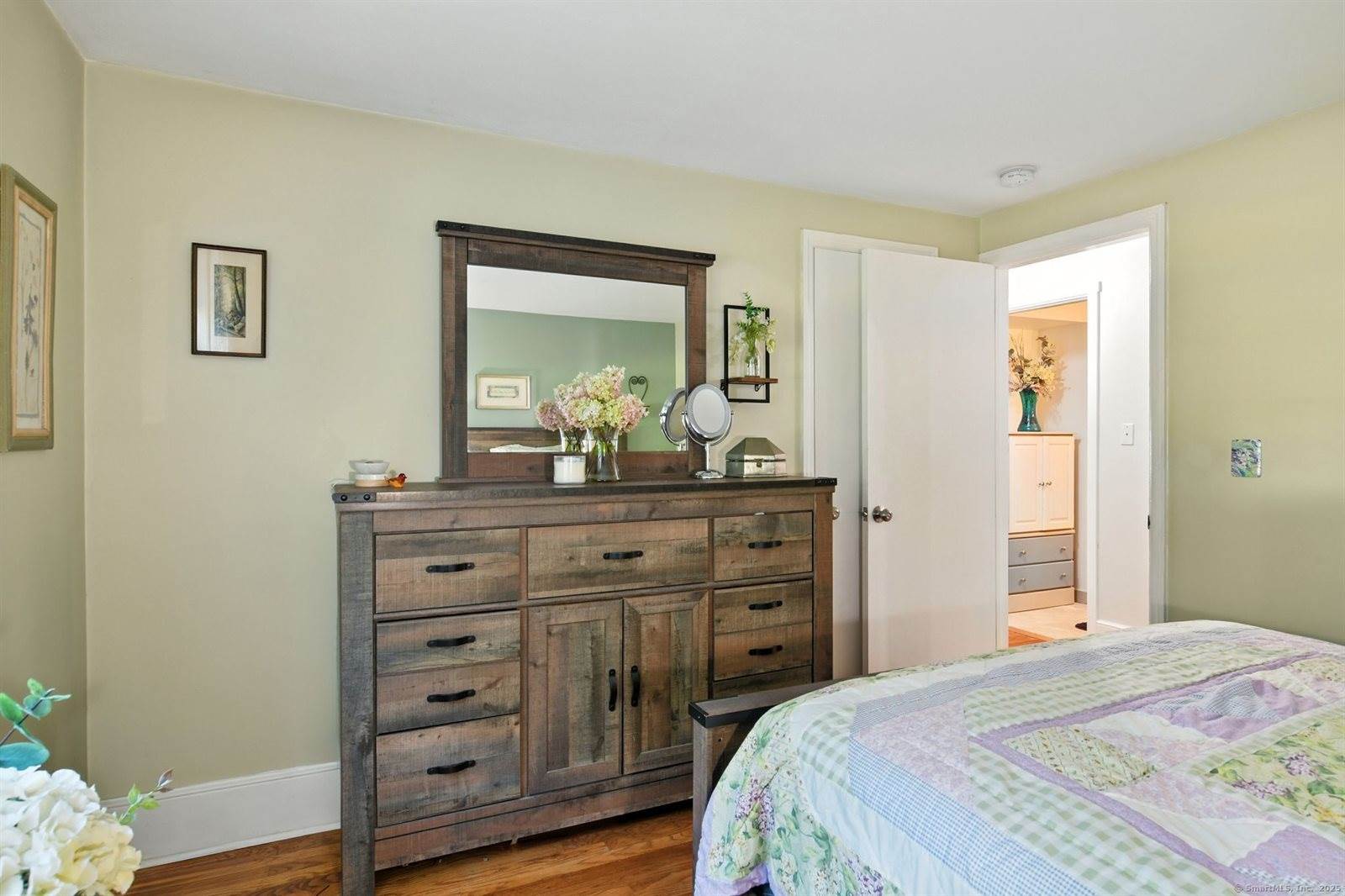 14 Avon, Enfield, CT 06082