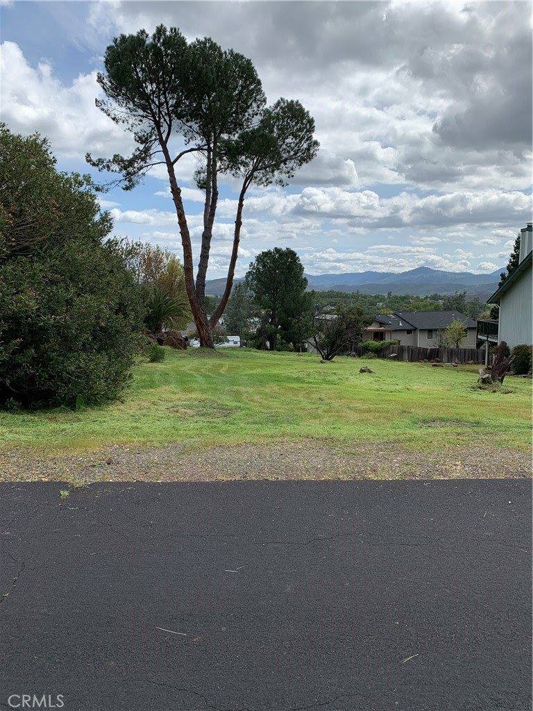 18475 Kentwood Place, Hidden Valley Lake, CA 95467