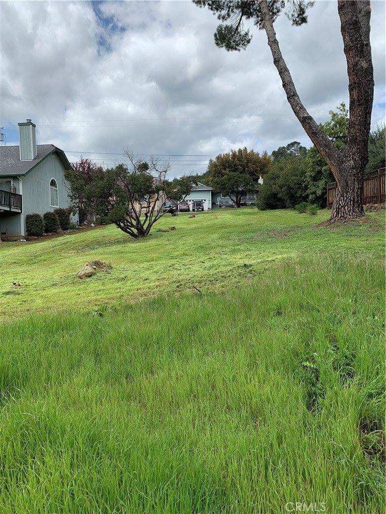 18475 Kentwood Place, Hidden Valley Lake, CA 95467