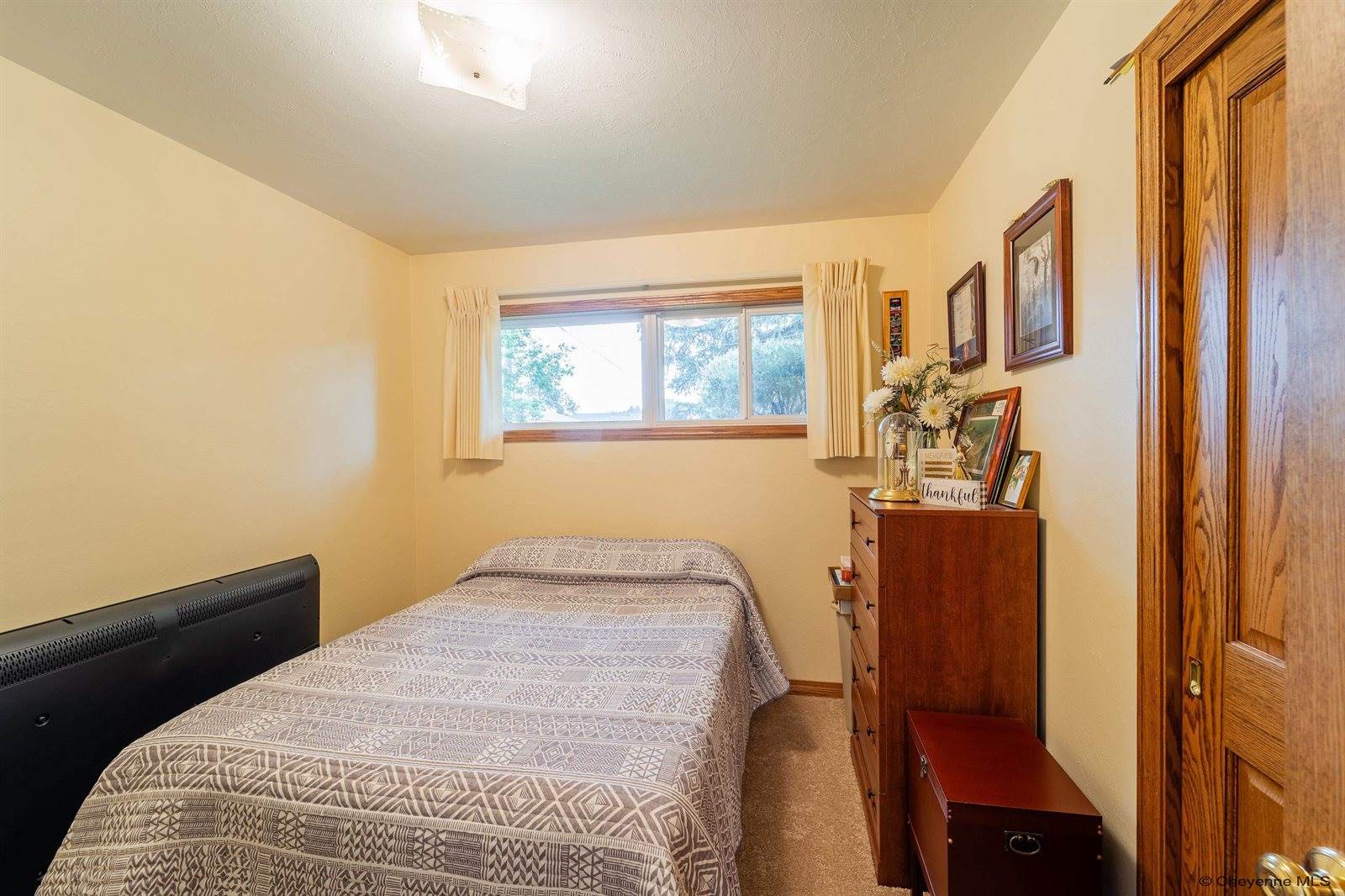 5413 Frederick Dr, Cheyenne, WY 82009