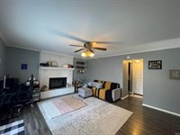 400 W Skyway Drive, Muncie, IN 47303