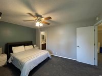 400 W Skyway Drive, Muncie, IN 47303