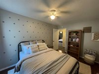 400 W Skyway Drive, Muncie, IN 47303