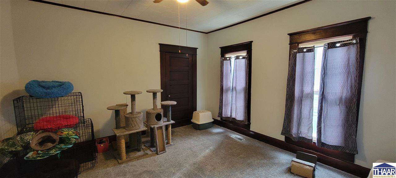 323 Eureka, Clinton, IN 47842