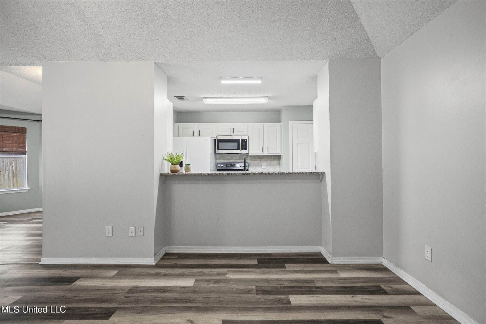 1920 Brookdale Street, Biloxi, MS 39532