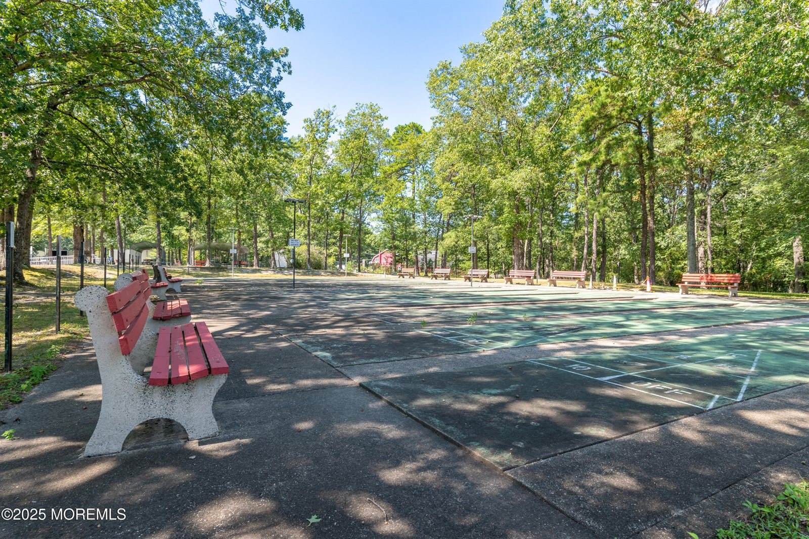 4 California Drive, Whiting, NJ 08759