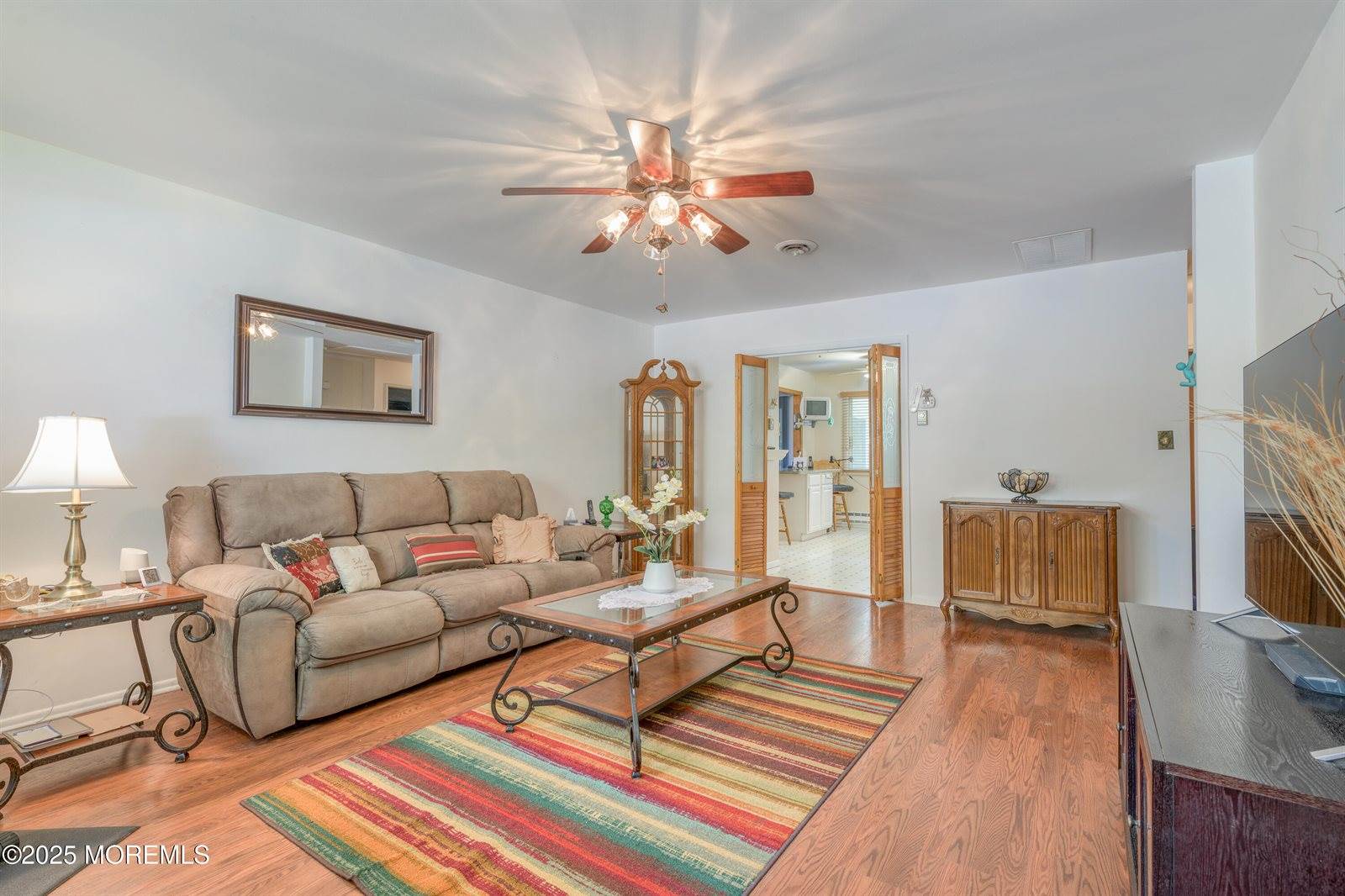 4 California Drive, Whiting, NJ 08759