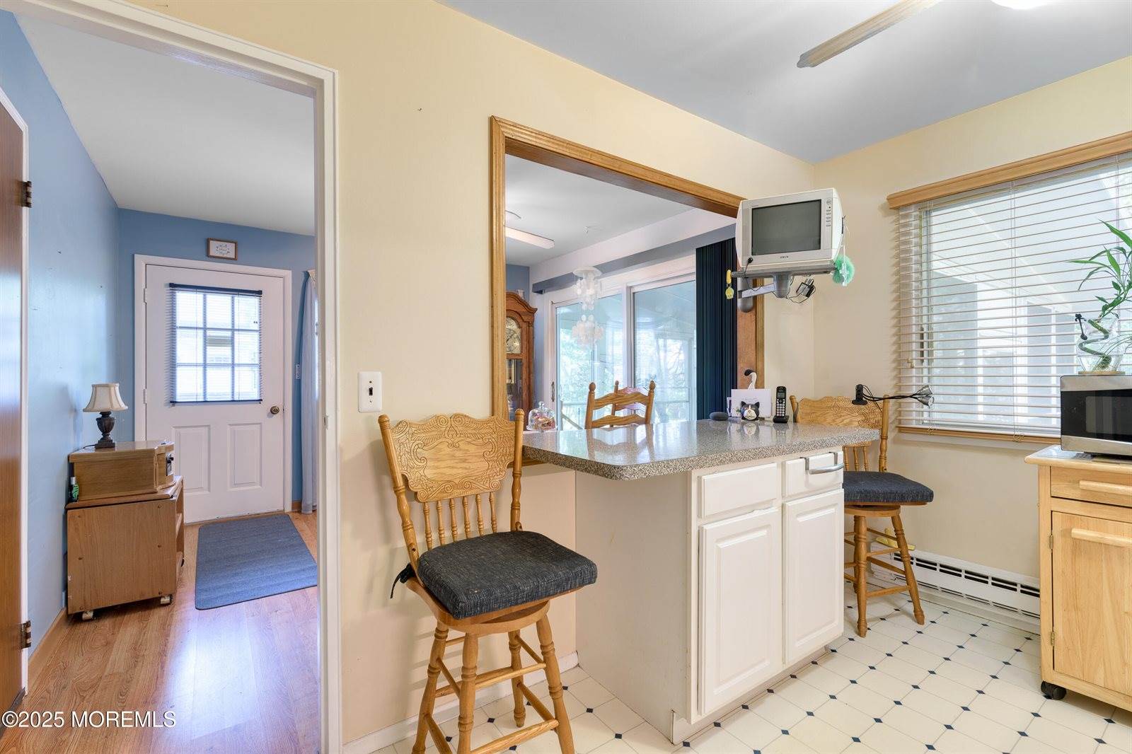 4 California Drive, Whiting, NJ 08759