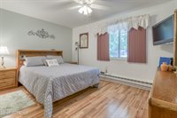 4 California Drive, Whiting, NJ 08759