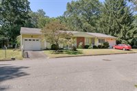 4 California Drive, Whiting, NJ 08759