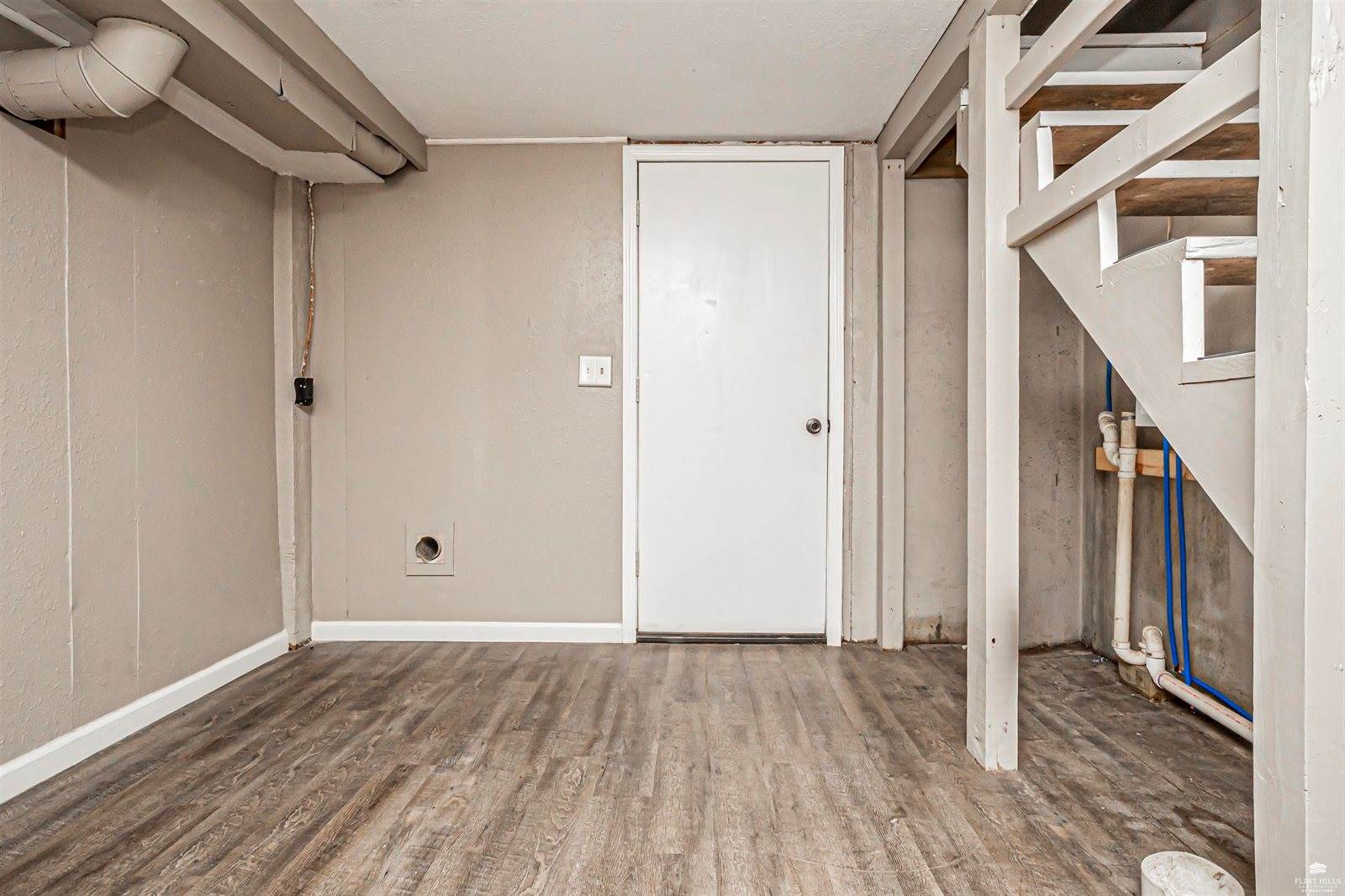 2425 Old 40 Highway, Junction City, KS 66441