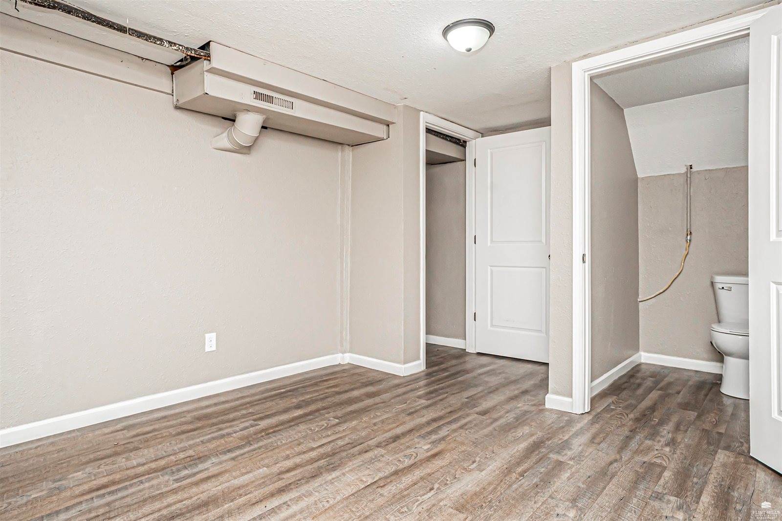 2425 Old 40 Highway, Junction City, KS 66441