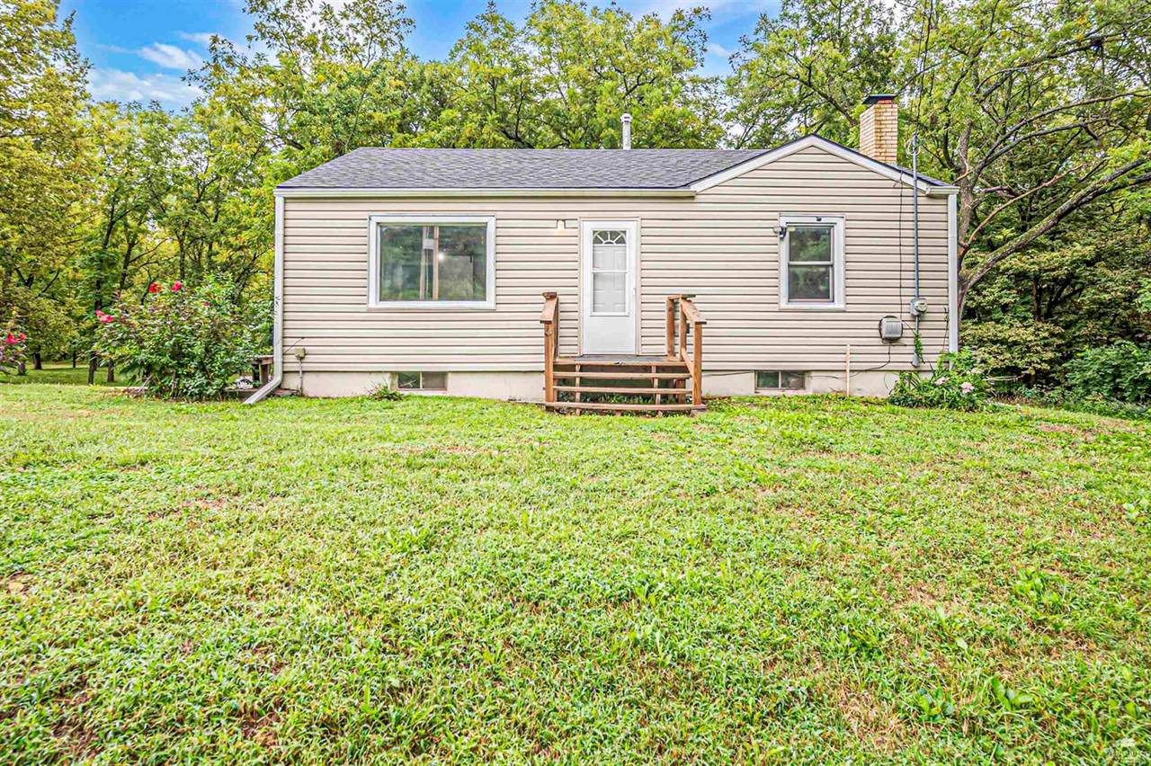 2425 Old 40 Highway, Junction City, KS 66441