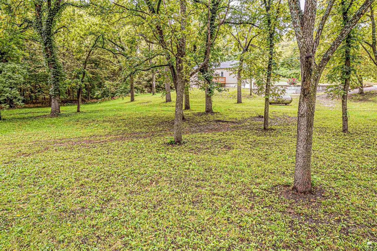 2425 Old 40 Highway, Junction City, KS 66441