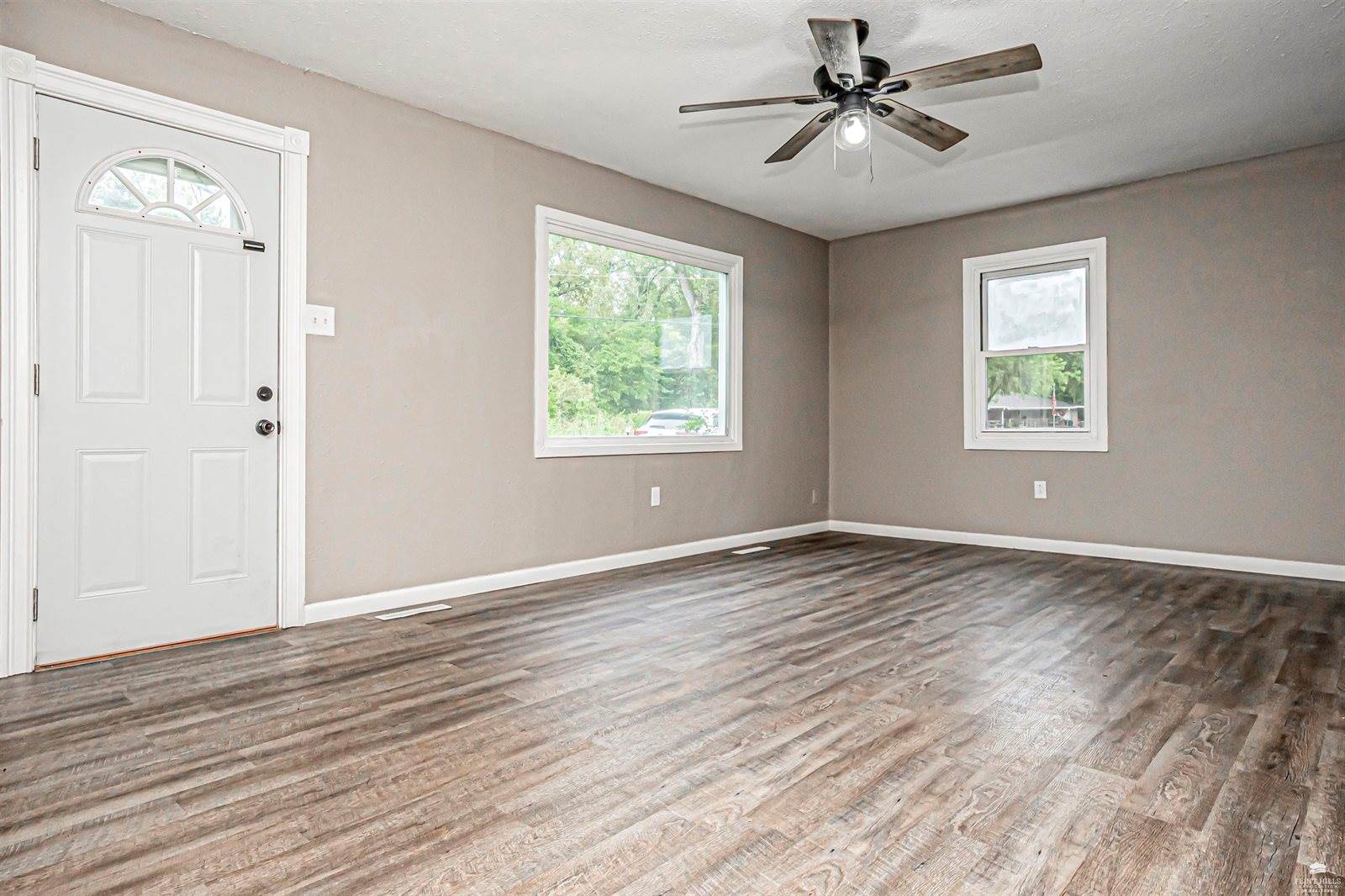 2425 Old 40 Highway, Junction City, KS 66441