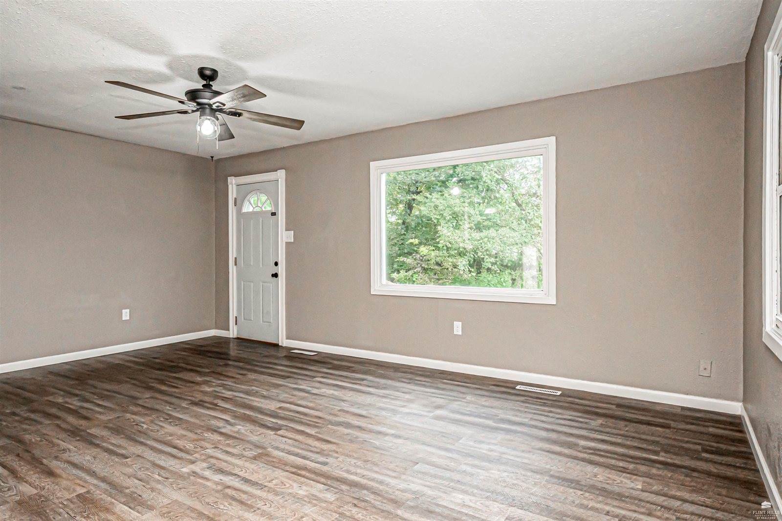 2425 Old 40 Highway, Junction City, KS 66441