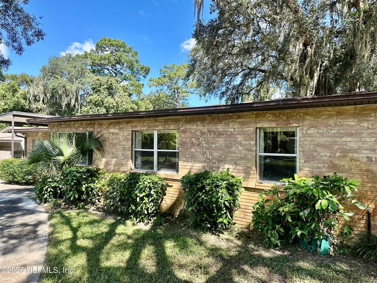 8845 Atter Lane, Jacksonville, FL 32216