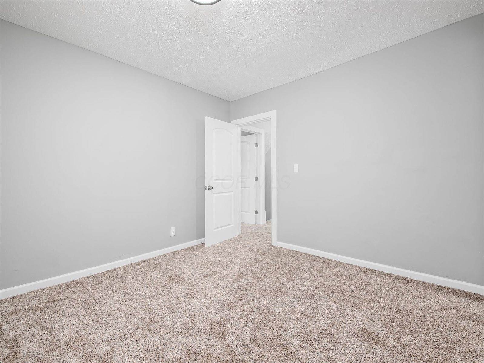 225 South Highland Avenue, Columbus, OH 43223