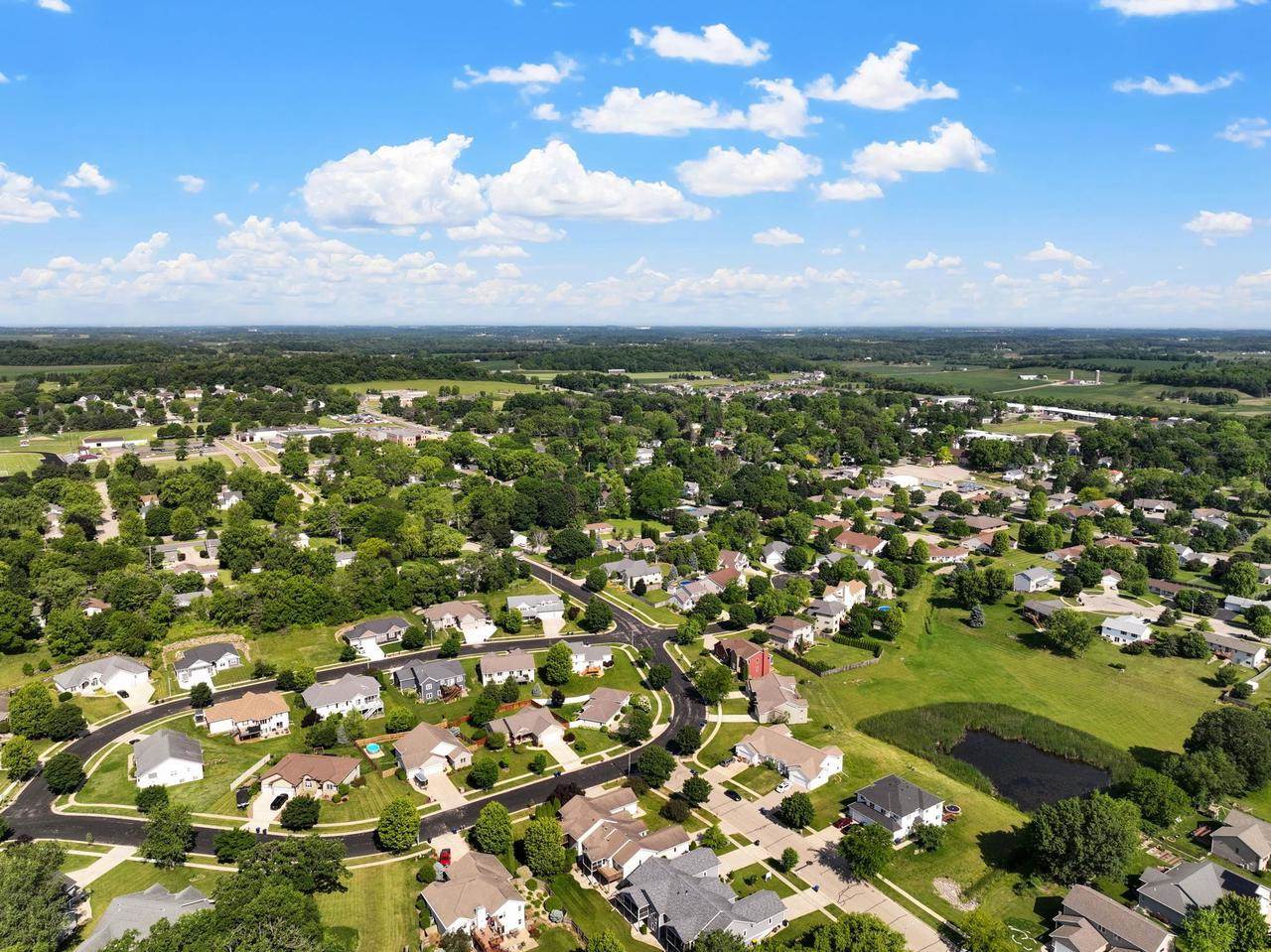 209 Morningside Drive, Deerfield, WI 53531