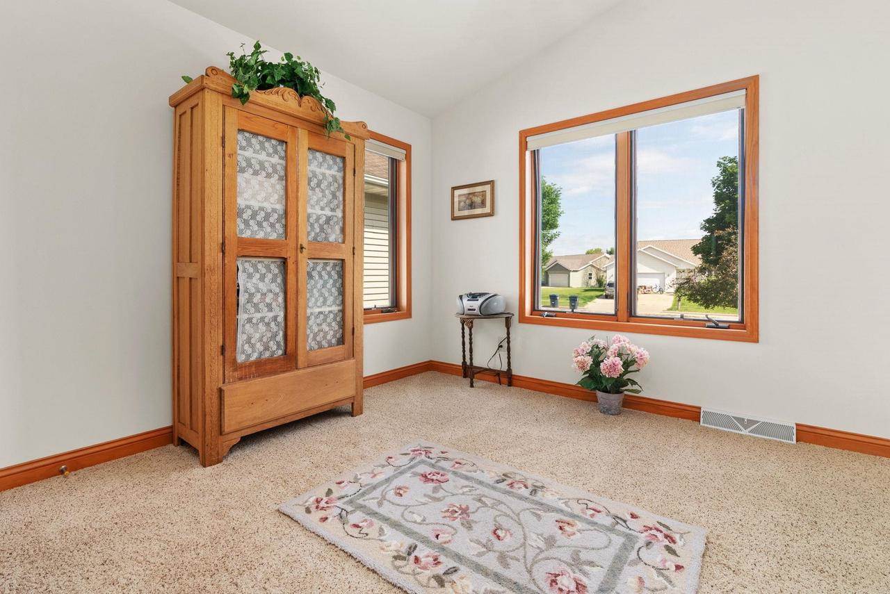 209 Morningside Drive, Deerfield, WI 53531