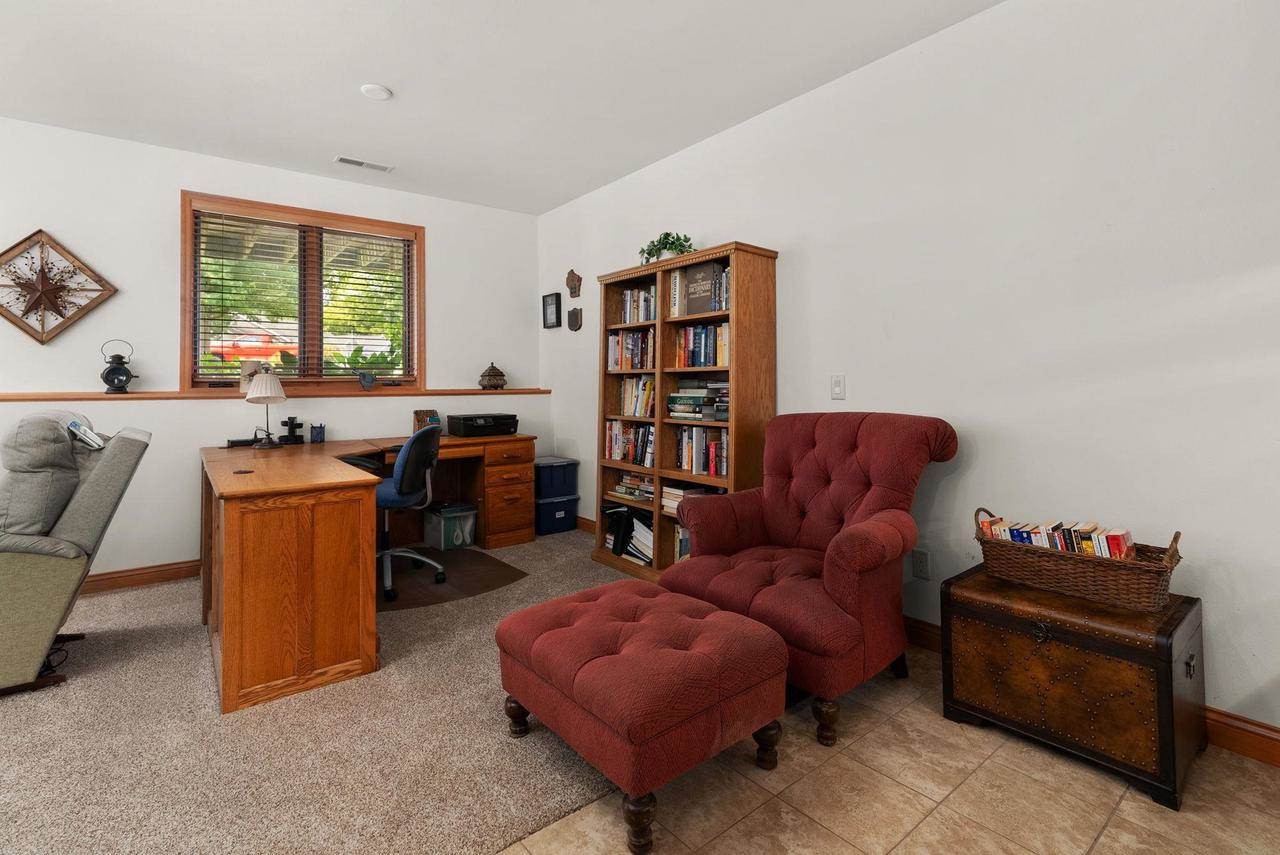 209 Morningside Drive, Deerfield, WI 53531