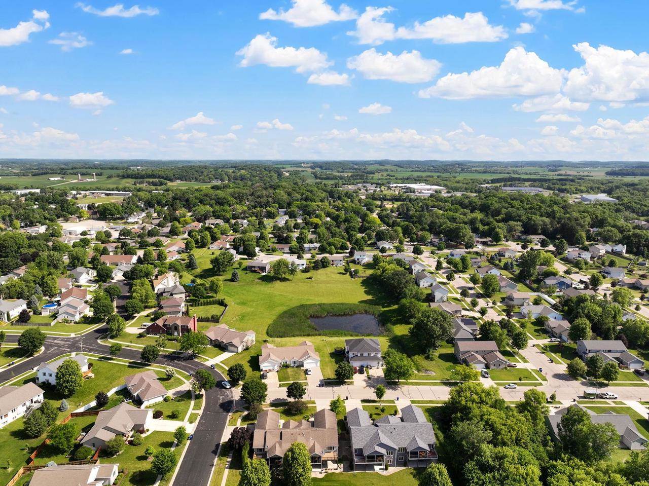 209 Morningside Drive, Deerfield, WI 53531