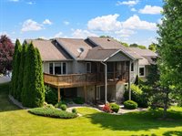 209 Morningside Drive, Deerfield, WI 53531