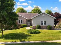209 Morningside Drive, Deerfield, WI 53531