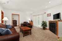 209 Morningside Drive, Deerfield, WI 53531