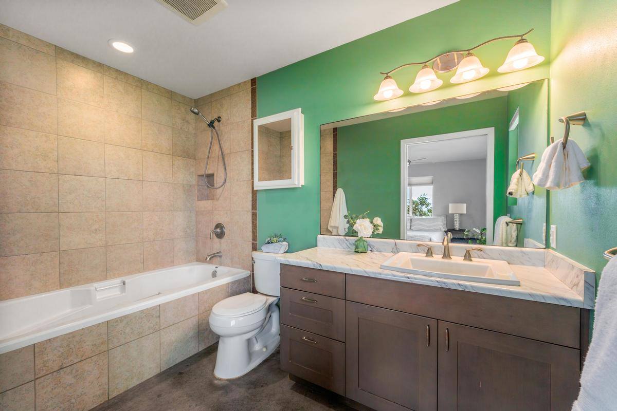 75-5792 Lalo Kawena Pl, Kailua Kona, HI 96740