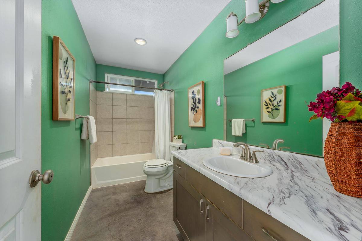 75-5792 Lalo Kawena Pl, Kailua Kona, HI 96740