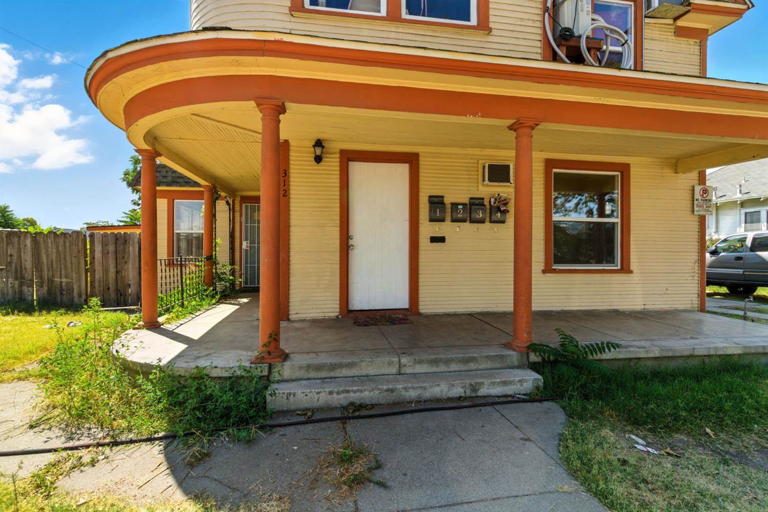 312 West Main Street, Turlock, CA 95380