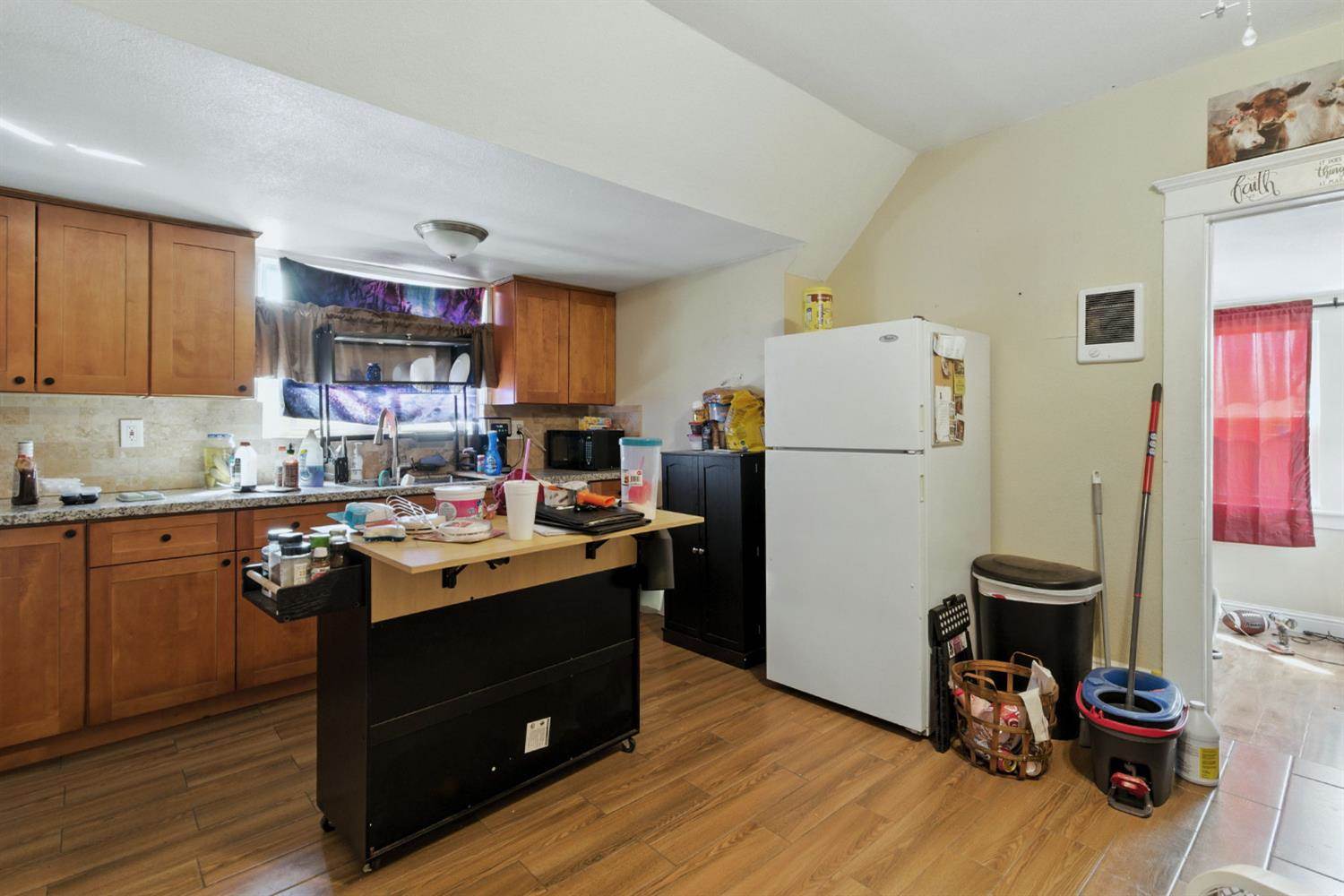 312 West Main Street, Turlock, CA 95380