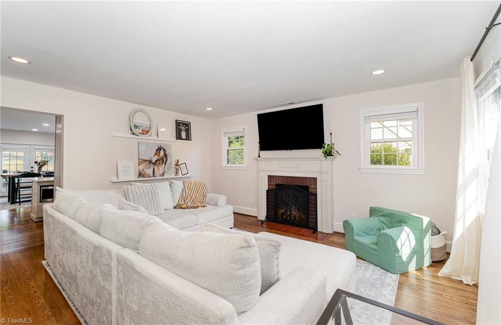 3210 Edgewater Drive, Greensboro, NC 27403