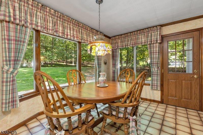 16 Robin Road, Warren Township, NJ 07059