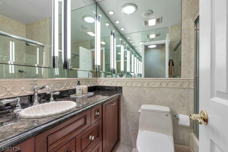 16 Robin Road, Warren Township, NJ 07059