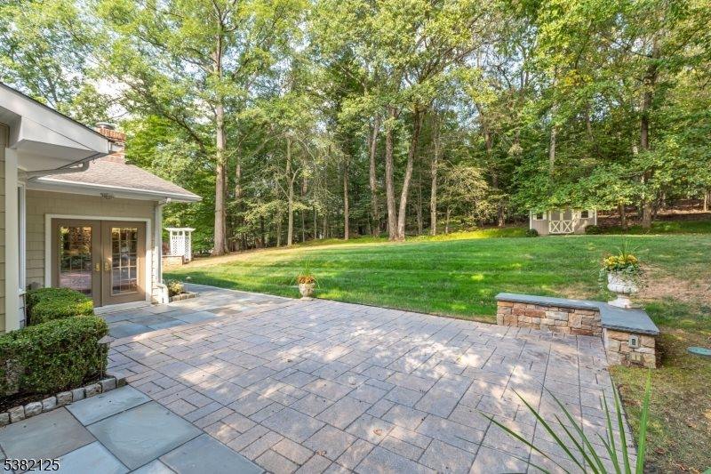 16 Robin Road, Warren Township, NJ 07059