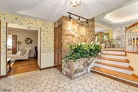 16 Robin Road, Warren Township, NJ 07059