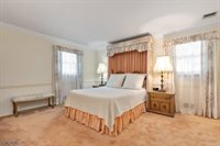 16 Robin Road, Warren Township, NJ 07059