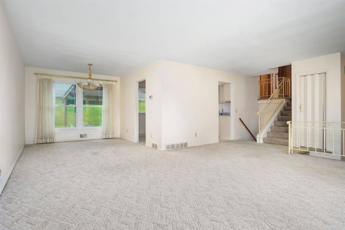 328 Chestnut Lane, Vestal, NY 13850