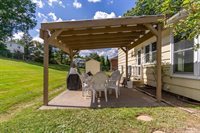 328 Chestnut Lane, Vestal, NY 13850