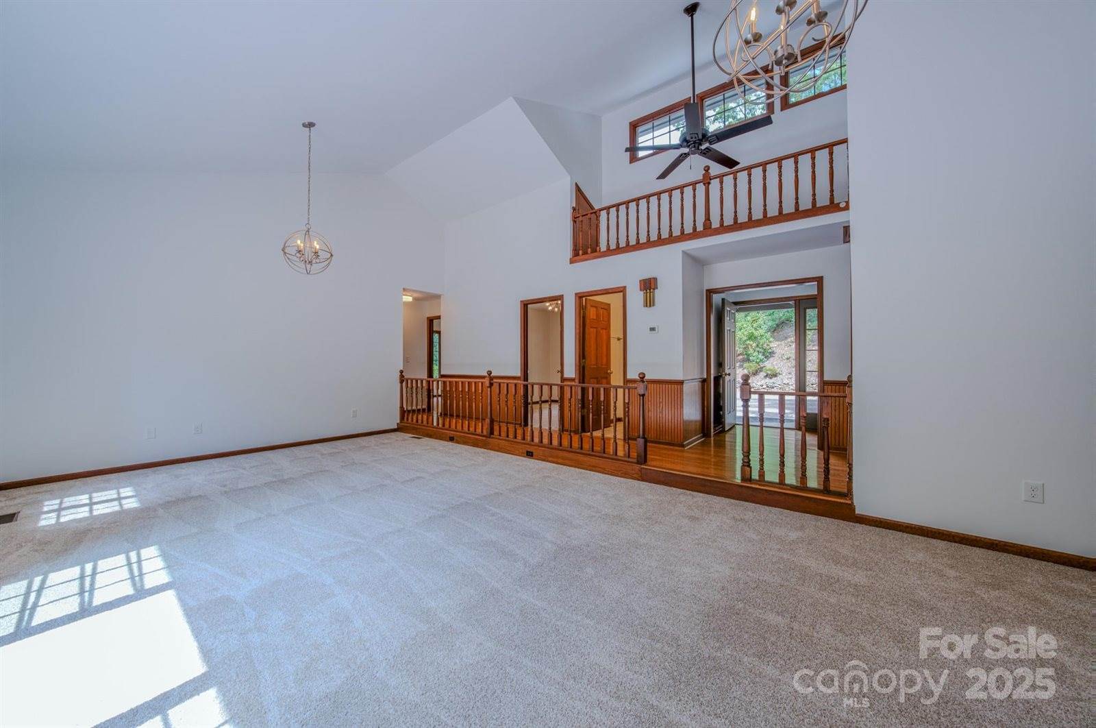 452 Cragmont Road, Black Mountain, NC 28711