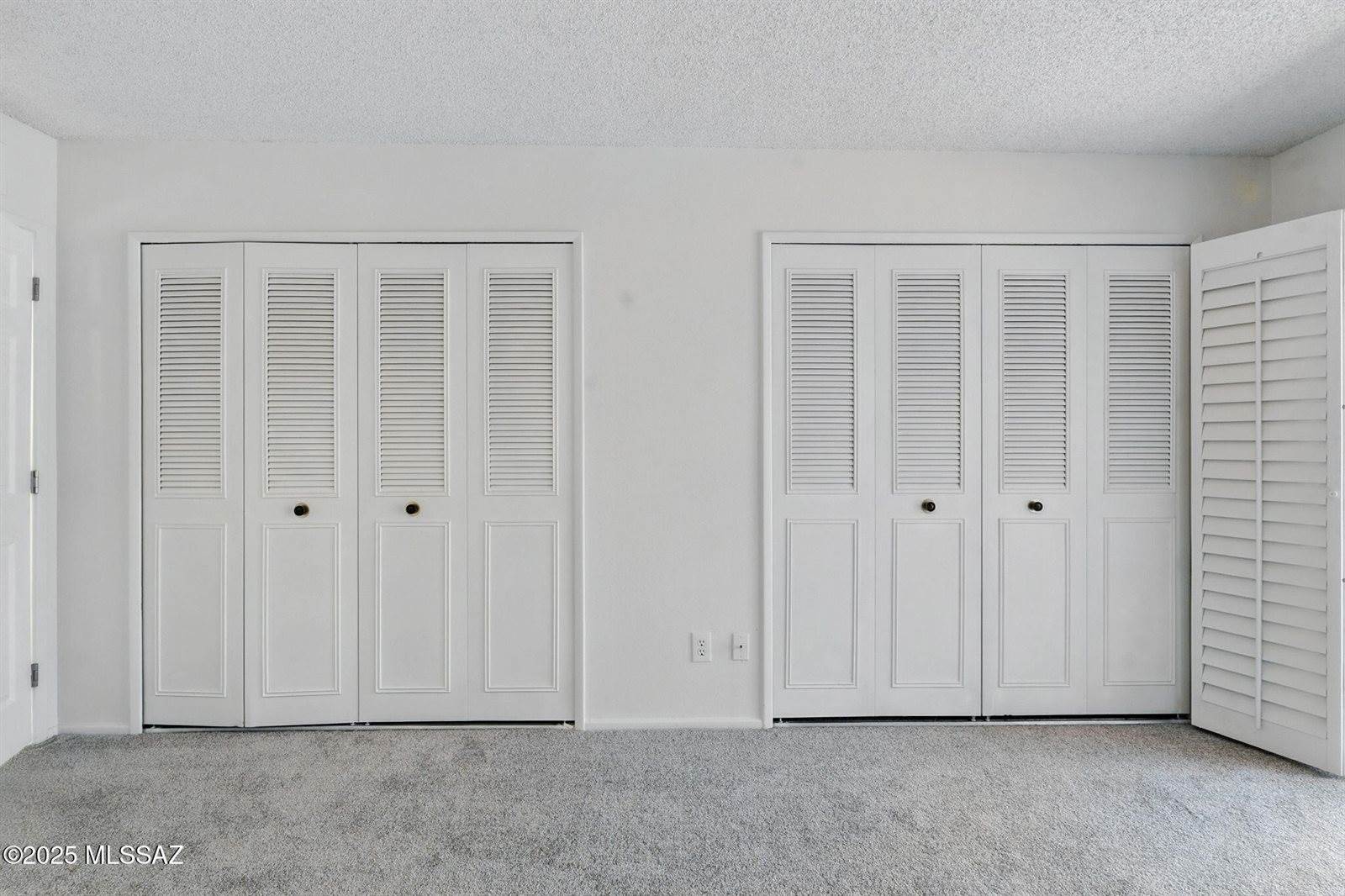 9070 East Palms Park Drive, Tucson, AZ 85715